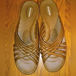 Okabashi Women's Brown Woven Slide Sandals